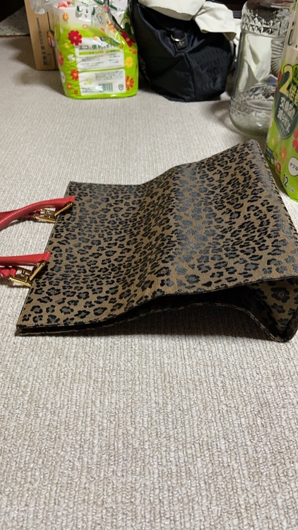 FENDIレオパードヒョウ柄ハンドバック（ブランドバッグ）の商品画像 - 査定依頼日：2026年7月23日 - 最高査定価格：20,000円