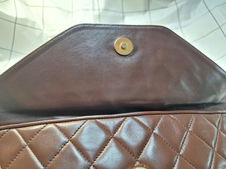 フリンジショルダーバッグ（ブランドバッグ）の商品画像 - 査定依頼日：2026年2月24日 - 最高査定価格：100,000円