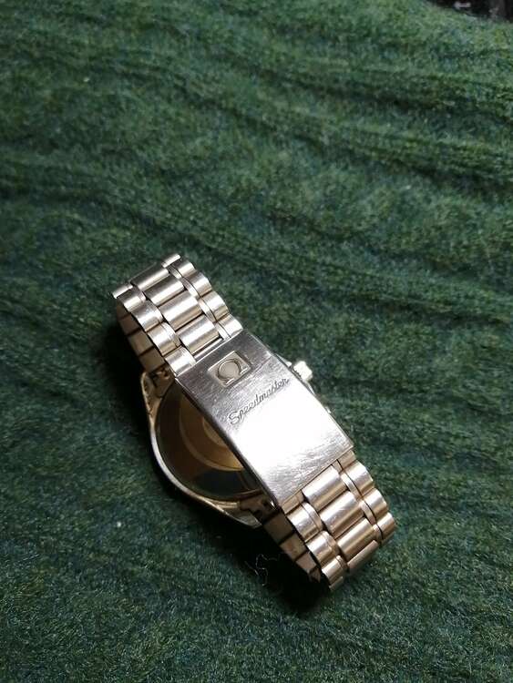 オメガスピードマスター　オートマチック（高級時計）の商品画像 - 査定依頼日：2025年3月21日 - 最高査定価格：370,000円