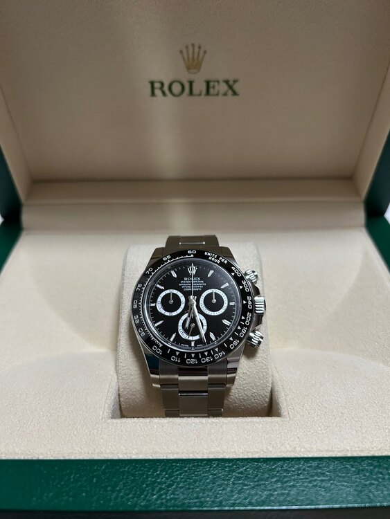 コスモグラフデイトナ（高級時計）の商品画像 - 査定依頼日：2025年1月7日 - 最高査定価格：4,200,000円