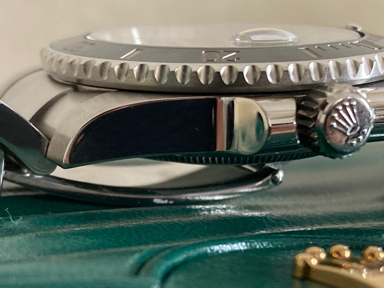 サブマリーナデイト（高級時計）の商品画像 - 査定依頼日：2026年1月22日 - 最高査定価格：1,770,000円