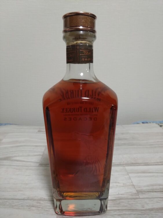 ワイルドターキー マスターズキープ ディケイド。（お酒）の商品画像 - 査定依頼日：2025年10月19日 - 最高査定価格：27,500円