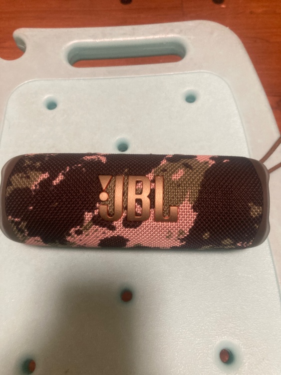 JBL  FLIP6（オーディオ・スピーカー）の商品画像 - 査定依頼日：2026年1月11日 - 最高査定価格：5,000円