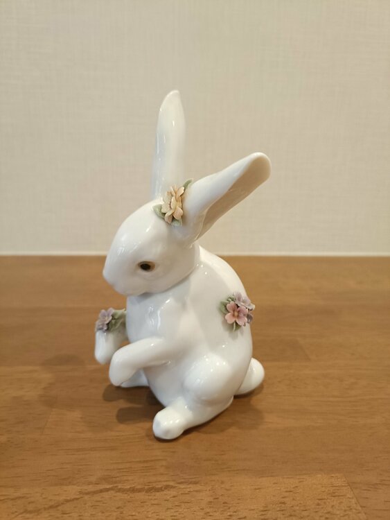 リアドロ　花うさぎ（美術品・骨董品）の商品画像 - 査定依頼日：2026年5月14日 - 最高査定価格：1,000円