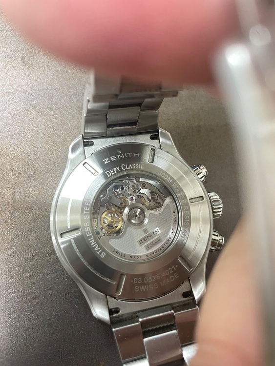 ゼニス エルプリメロ 03.0526.402（高級時計）の商品画像 - 査定依頼日：2025年8月7日 - 最高査定価格：400,000円