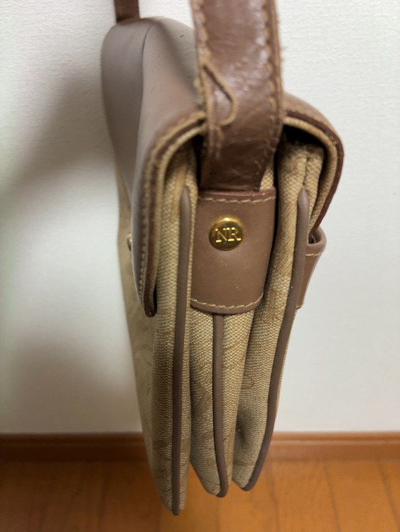 NINARICH ショルダーバッグ（ブランドバッグ）の商品画像 - 査定依頼日：2025年12月2日 - 最高査定価格：500円