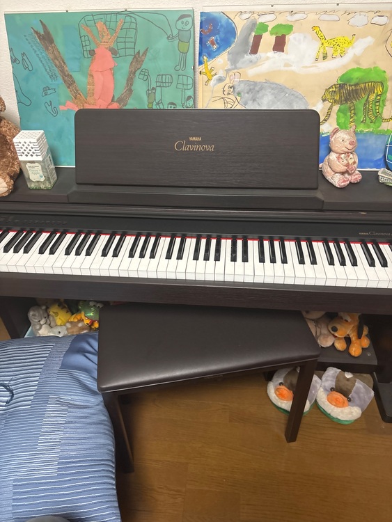 CLP-133（ピアノ・楽器・PA機材）の商品画像 - 査定依頼日：2025年9月22日 - 最高査定価格：3,000円