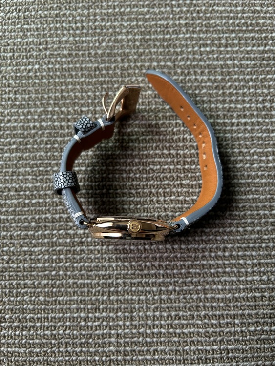 ラジオミール（高級時計）の商品画像 - 査定依頼日：2025年6月30日 - 最高査定価格：1,300,000円