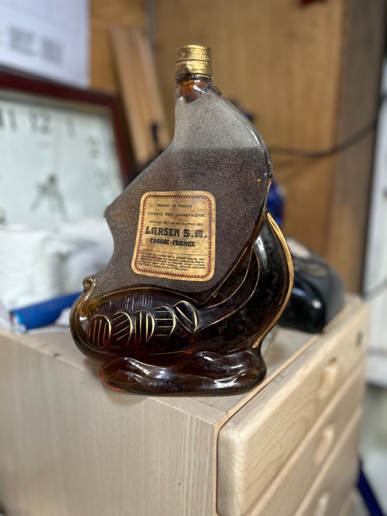 ラーセン（お酒）の商品画像 - 査定依頼日：2026年3月31日 - 最高査定価格：300円