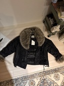 threetimes Hug fur jacket（古着・ファッション）の商品画像 - 査定依頼日：2025年12月26日 - 最高査定価格：100,000円