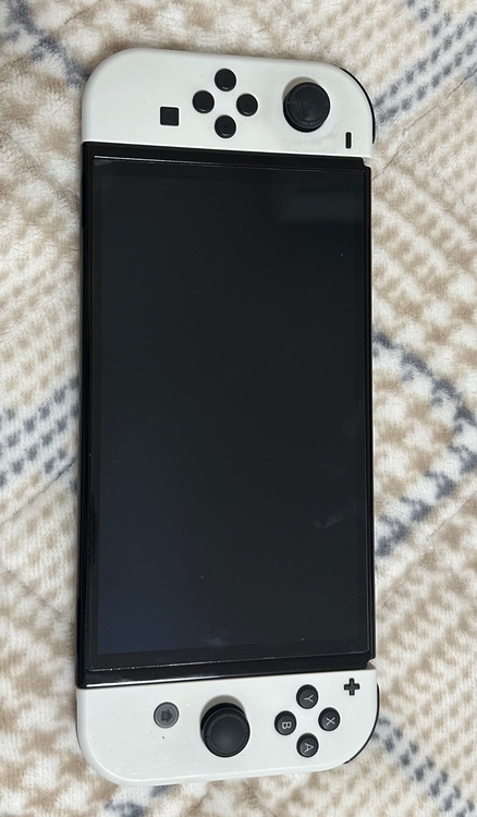 Nintendo Switch(有機ELモデル) Joy-Con(L)/(R) （ゲーム機本体・ゲームソフト）の商品画像 - 査定依頼日：2025年12月17日 - 最高査定価格：14,000円