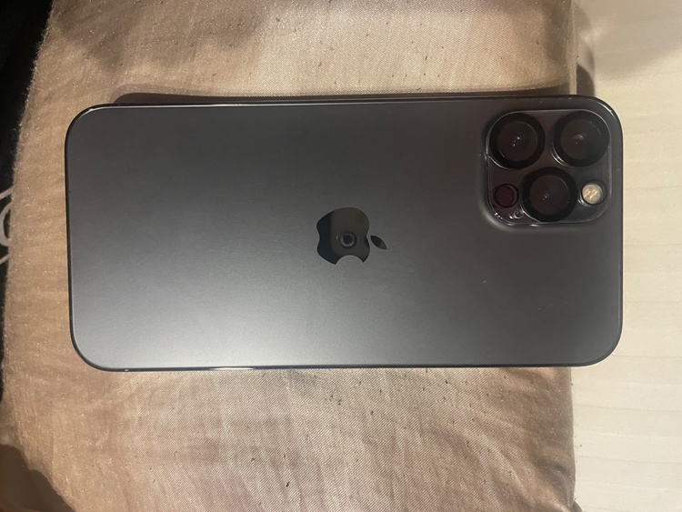 iPhone 12 Pro Max 128GB docomo（スマホ）の商品画像 - 査定依頼日：2026年5月17日 - 最高査定価格：41,000円