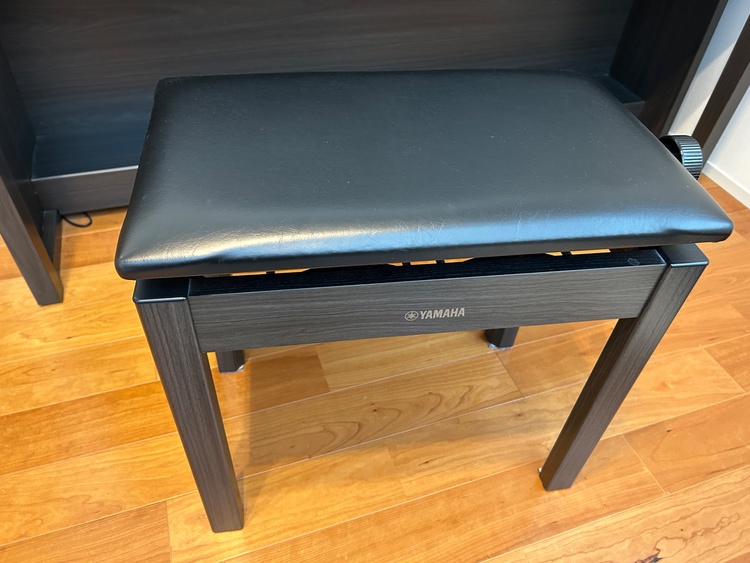 クラビノーバ　CLP675DW（ピアノ・楽器・PA機材）の商品画像 - 査定依頼日：2026年2月28日 - 最高査定価格：5,000円