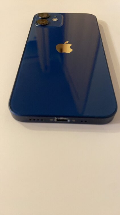 iPhone 12mini128㎇（スマホ）の商品画像 - 査定依頼日：2025年5月30日 - 最高査定価格：23,000円