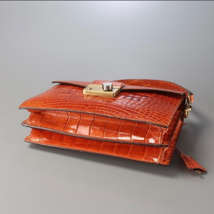 ヴィンテージクロコ　ハンドバック（ブランドバッグ）の商品画像 - 査定依頼日：2026年1月21日 - 最高査定価格：80,000円