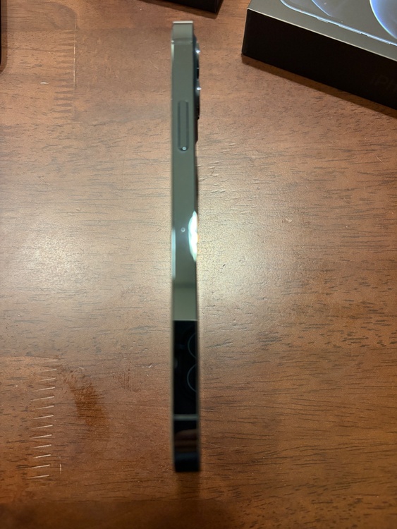 iPhone 12 Pro 128GB SIMフリー（スマホ）の商品画像 - 査定依頼日：2026年3月2日 - 最高査定価格：28,000円