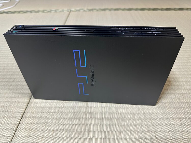 PlayStation2 SCPH-15000（ゲーム機本体・ゲームソフト）の商品画像 - 査定依頼日：2025年5月30日 - 最高査定価格：4,000円