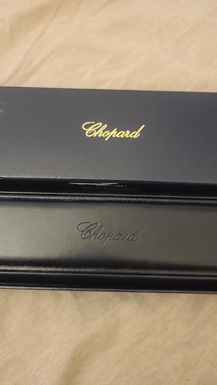 ショパール ハッピーダイヤモンド 94001-0051（高級時計）の商品画像 - 査定依頼日：2026年1月17日 - 最高査定価格：280,000円