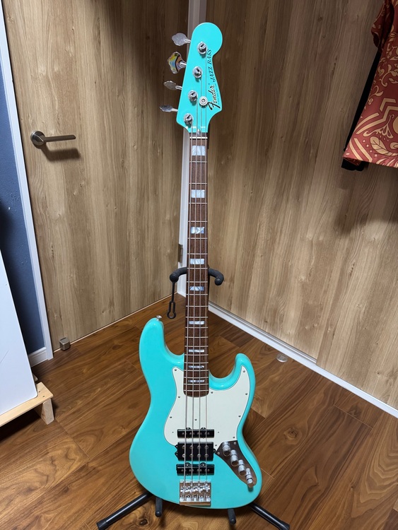 Jino Jazz Bass Seafoam Green（ピアノ・楽器・PA機材）の商品画像 - 査定依頼日：2025年6月23日 - 最高査定価格：100,000円