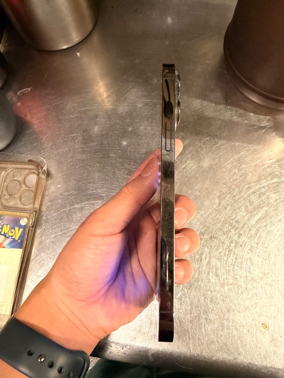 iPhone 13 Pro Max 128GB SIMフリー（スマホ）の商品画像 - 査定依頼日：2026年1月29日 - 最高査定価格：34,000円