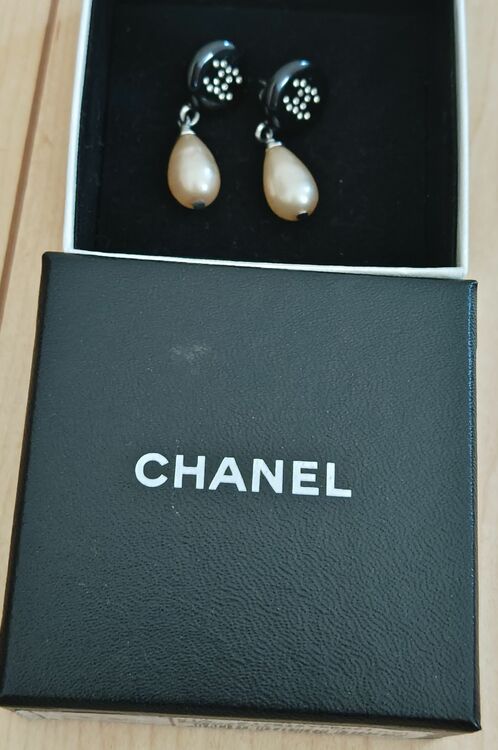 シャネルピアス（ブランド財布・小物）の商品画像 - 査定依頼日：2025年8月28日 - 最高査定価格：30,000円