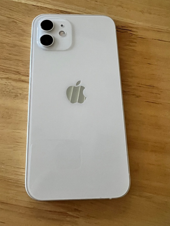 iPhone 12 64GB SIMフリー（スマホ）の商品画像 - 査定依頼日：2026年1月25日 - 最高査定価格：20,000円