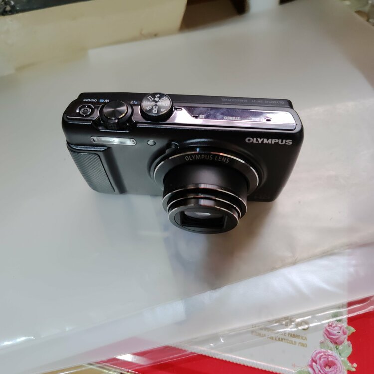 OLYMPUS SH-21（カメラ）の商品画像 - 査定依頼日：2026年9月24日 - 最高査定価格：10,000円