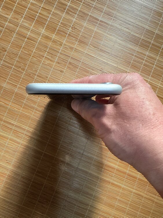 iPhone（スマホ）の商品画像 - 査定依頼日：2025年3月20日 - 最高査定価格：12,000円