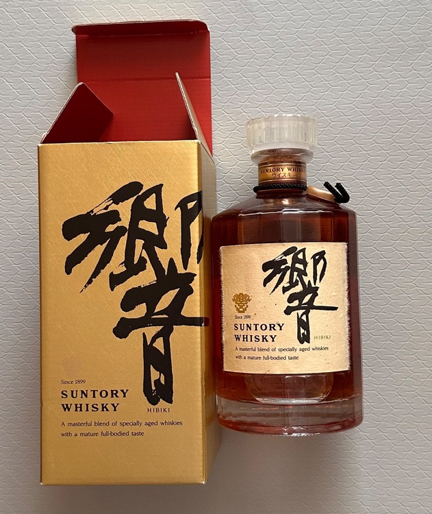 ウイスキー サントリー響 （お酒）の商品画像 - 査定依頼日：2025年6月19日 - 最高査定価格：27,000円