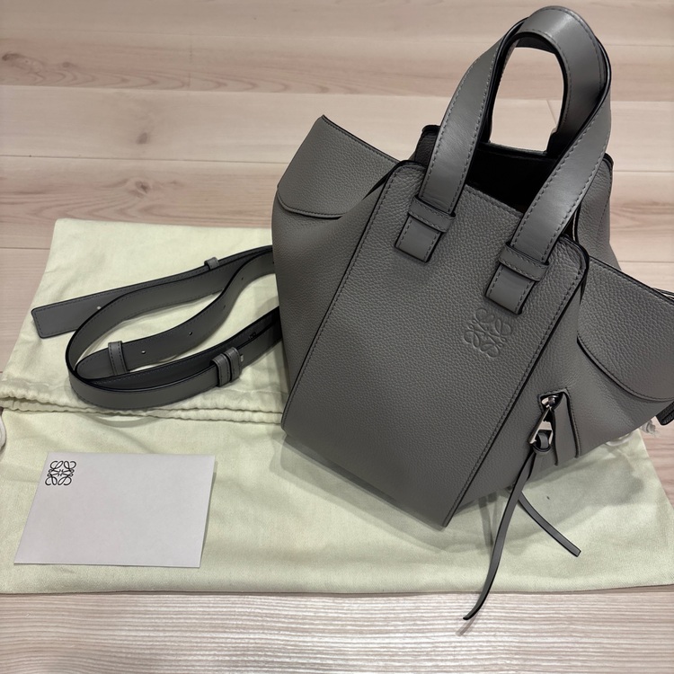 セリーヌ  （ブランドバッグ）の商品画像 - 査定依頼日：2025年9月24日 - 最高査定価格：160,000円