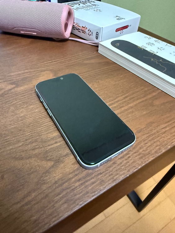 iPhone iPhone 15 128GB SIMフリー（スマホ）の商品画像 - 査定依頼日：2026年9月28日 - 最高査定価格：66,000円