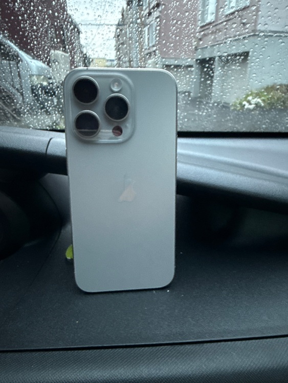 iPhone 15pro 128（スマホ）の商品画像 - 査定依頼日：2025年10月26日 - 最高査定価格：96,000円