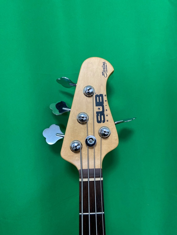 Sterling by Music Man SUB Ray4（ピアノ・楽器・PA機材）の商品画像 - 査定依頼日：2026年6月6日 - 最高査定価格：20,000円