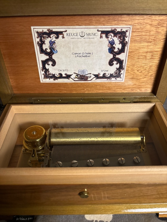 リュージュ　オルゴール　72弁（美術品・骨董品）の商品画像 - 査定依頼日：2026年4月2日 - 最高査定価格：50,000円