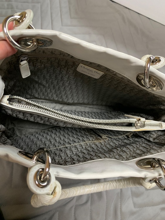 レディディオール（ブランドバッグ）の商品画像 - 査定依頼日：2025年6月22日 - 最高査定価格：40,000円