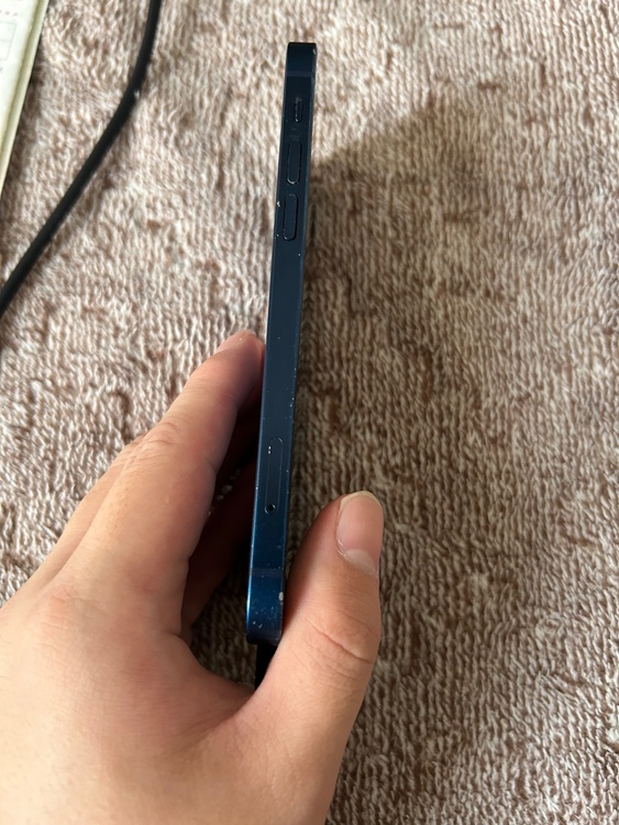 iPhone iPhone 12 64GB docomo（スマホ）の商品画像 - 査定依頼日：2026年5月23日 - 最高査定価格：20,000円