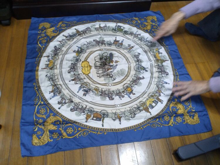 スカーフ（古着・ファッション）の商品画像 - 査定依頼日：2025年11月18日 - 最高査定価格：24,000円