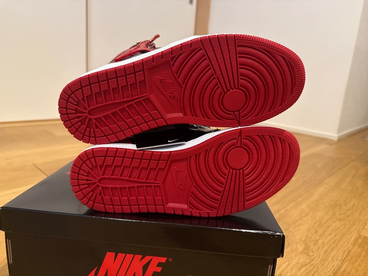 Air Jordan 1  Patent Bred（その他のスポーツ用品）の商品画像 - 査定依頼日：2025年12月24日 - 最高査定価格：10,000円