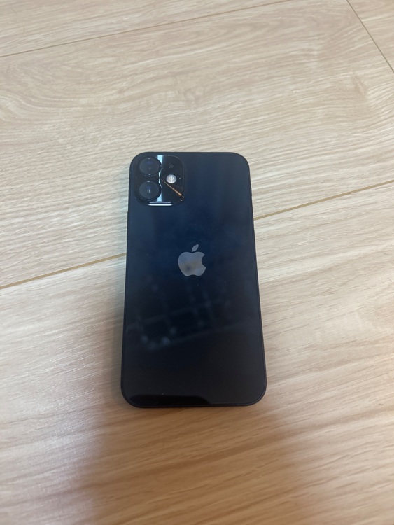 iPhone 12 mini 128GB docomo（スマホ）の商品画像 - 査定依頼日：2025年9月7日 - 最高査定価格：10,000円