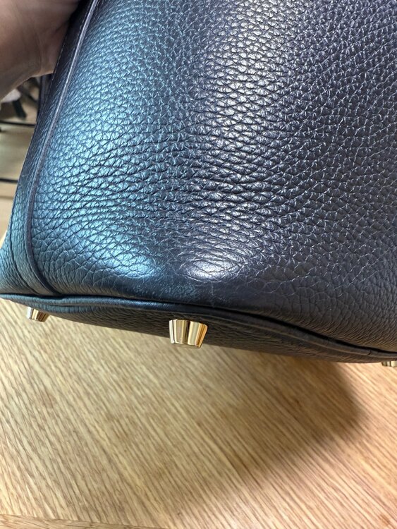 B FS 005 GX （ブランドバッグ）の商品画像 - 査定依頼日：2025年5月26日 - 最高査定価格：550,000円