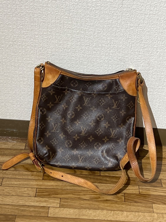 ショルダーバッグ（ブランドバッグ）の商品画像 - 査定依頼日：2025年10月6日 - 最高査定価格：65,000円