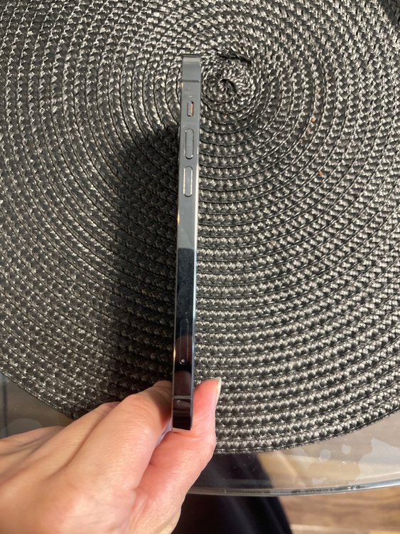 iPhone 12 Pro 128GB SIMフリー（スマホ）の商品画像 - 査定依頼日：2026年2月16日 - 最高査定価格：32,000円