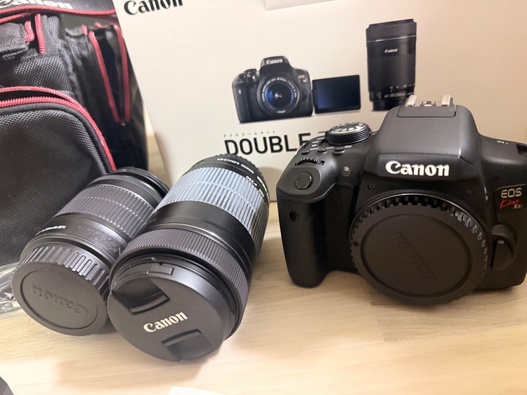 eos kiss x8i ダブルズームレンズキット（カメラ）の商品画像 - 査定依頼日：2026年9月13日 - 最高査定価格：36,000円