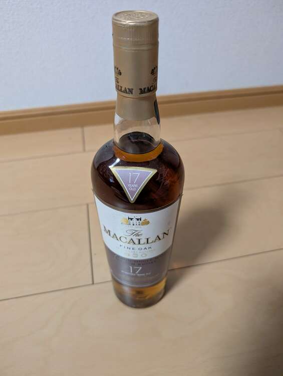 マッカラン17年（お酒）の商品画像 - 査定依頼日：2025年3月23日 - 最高査定価格：13,000円