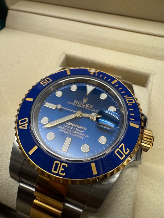 ロレックス サブマリーナー 116613LB（高級時計）の商品画像 - 査定依頼日：2025年9月29日 - 最高査定価格：2,100,000円