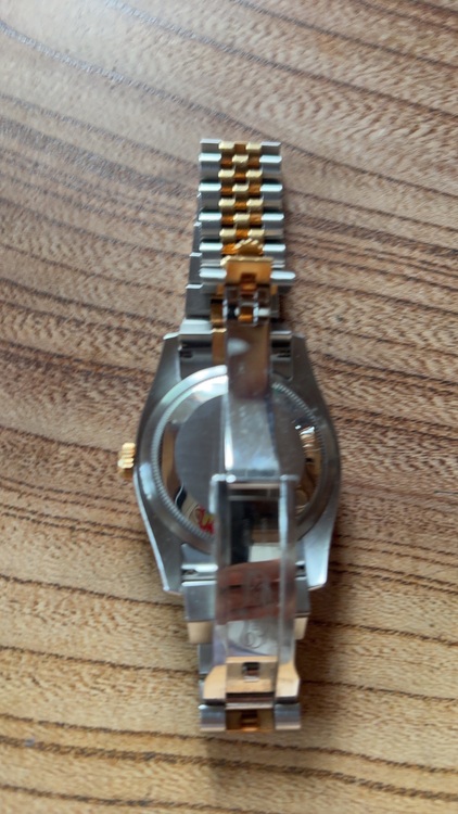 ロレックス デイトジャスト 116233（高級時計）の商品画像 - 査定依頼日：2025年10月27日 - 最高査定価格：1,550,000円