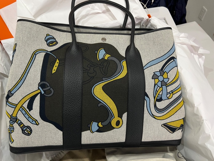 ガーデンパーティー　49（ブランドバッグ）の商品画像 - 査定依頼日：2026年4月11日 - 最高査定価格：550,000円