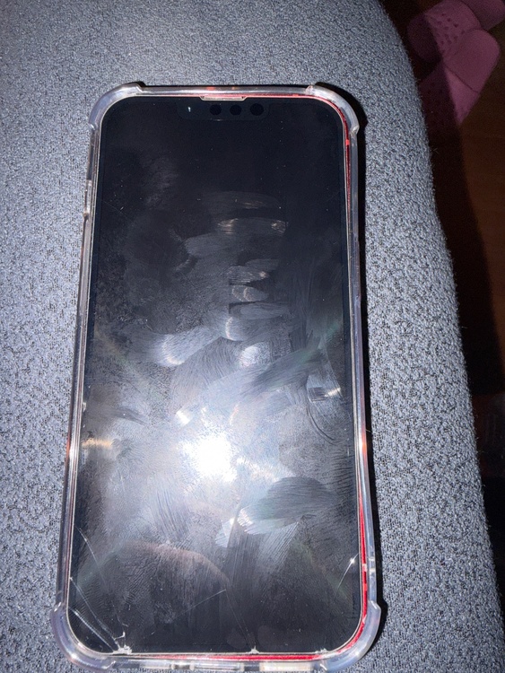 iPhone iPhone 13 128GB au（スマホ）の商品画像 - 査定依頼日：2026年7月19日 - 最高査定価格：33,000円