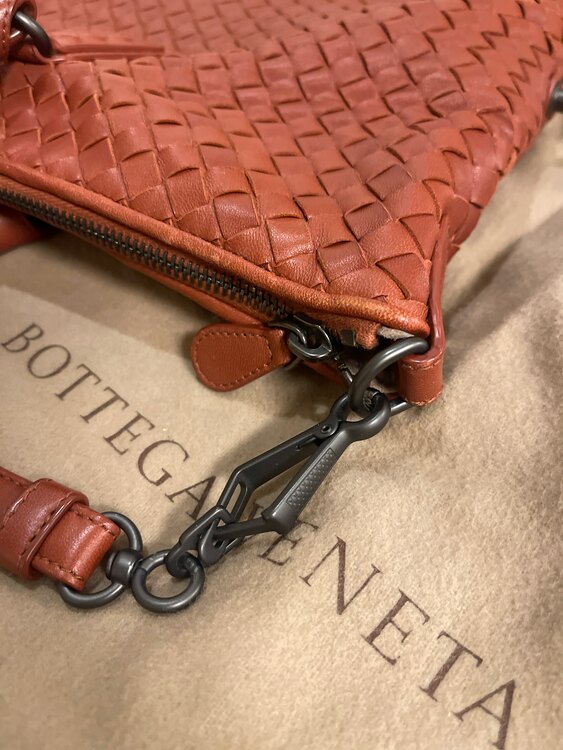 ボッテガ・ヴェネタ  （ブランドバッグ）の商品画像 - 査定依頼日：2025年3月7日 - 最高査定価格：120,000円