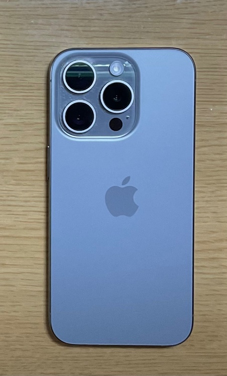 iPhone iPhone 15 Pro 256GB SIMフリー（スマホ）の商品画像 - 査定依頼日：2026年9月27日 - 最高査定価格：92,000円